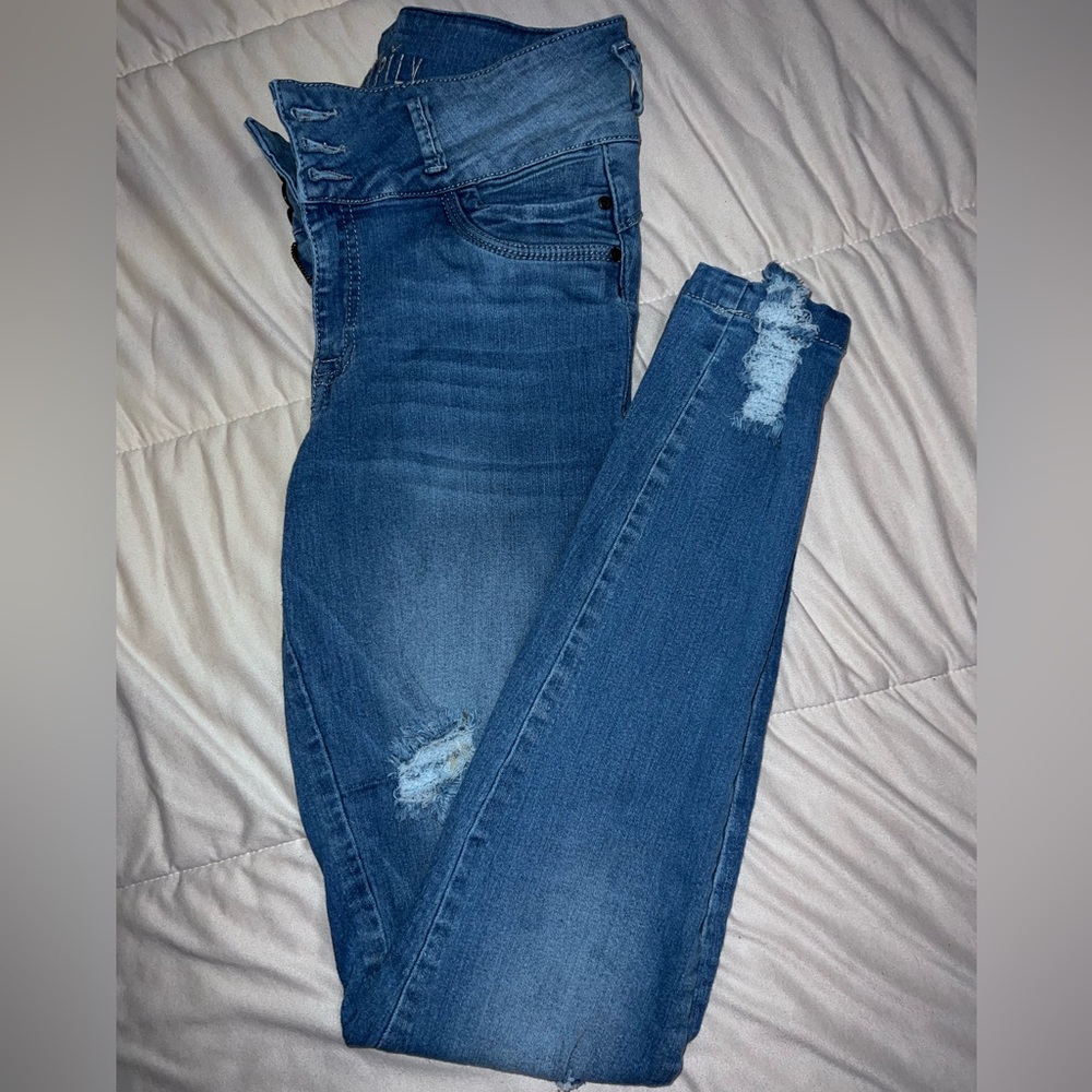 Maripily Columbian Ripped Skinny Jeans